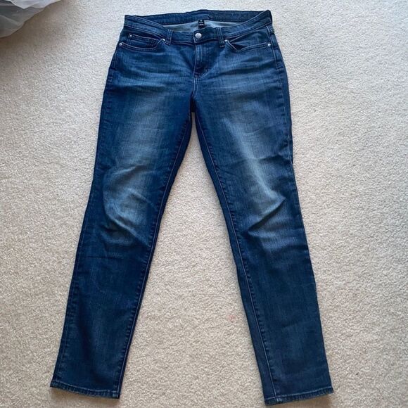 Gap Premium Mid Rise Skinny Jeans! - Picture 1 of 8